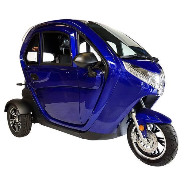 De MOVE Vigorous 1500 InnerCity II overdekte scootmobiel is een strak, glanzend blauw driewielig voertuig met een modern design, voorzien van een compacte cabine met twee voorwielen, één achterwiel, zijspiegels en een voorruit voor een stedelijke stijl.